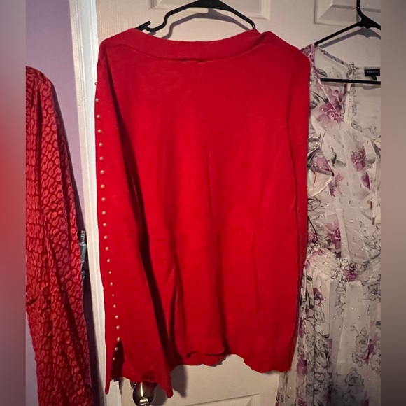 Sweater - Picture 2 of 3